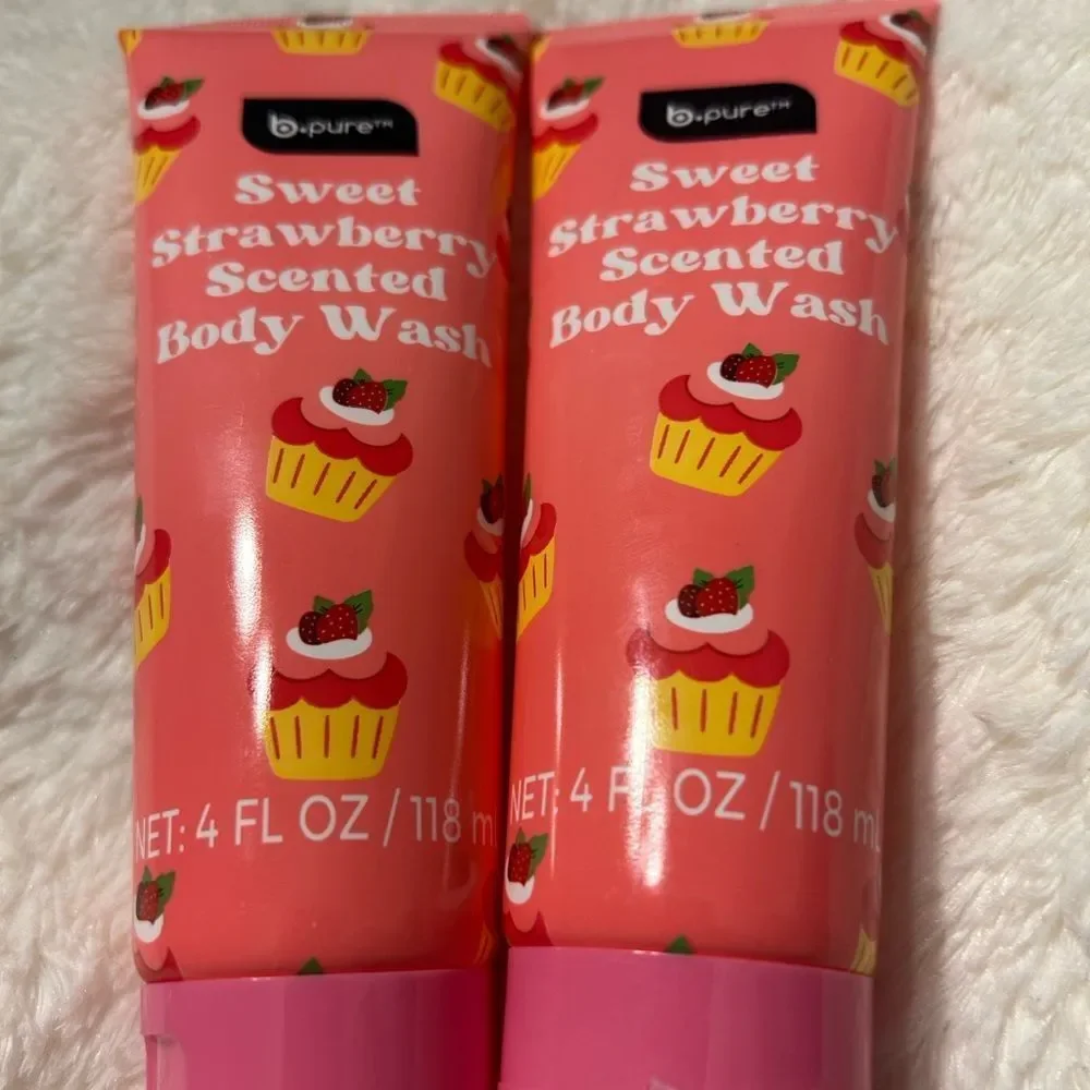 🎁Sweet Strawberry Scented Body Wash - Pink(Set Of 2)💥